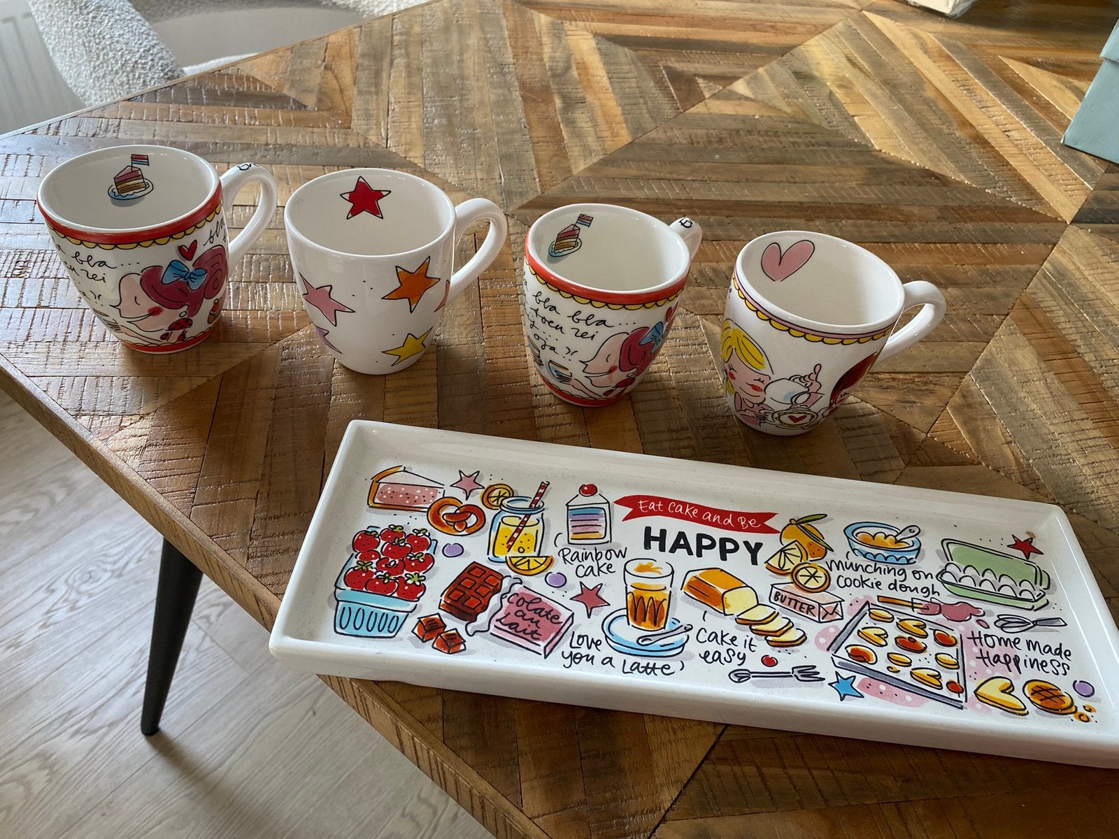 Blond koffie mokjes en bord, Huis en Inrichting, Keuken | Servies, Ophalen, Zo goed als nieuw, Kop(pen) en/of Schotel(s), Aardewerk