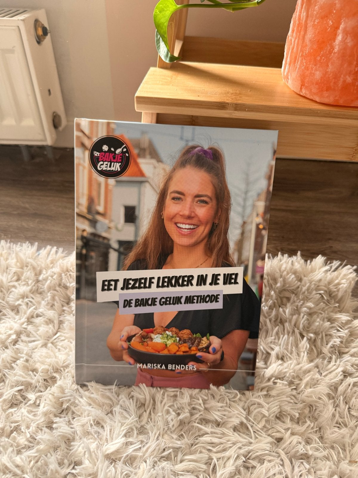 Bakje Geluk: Eet Jezelf Lekker in Je Vel - Mariska Benders, Hoofdgerechten, Ophalen of Verzenden, Zo goed als nieuw, Gezond koken