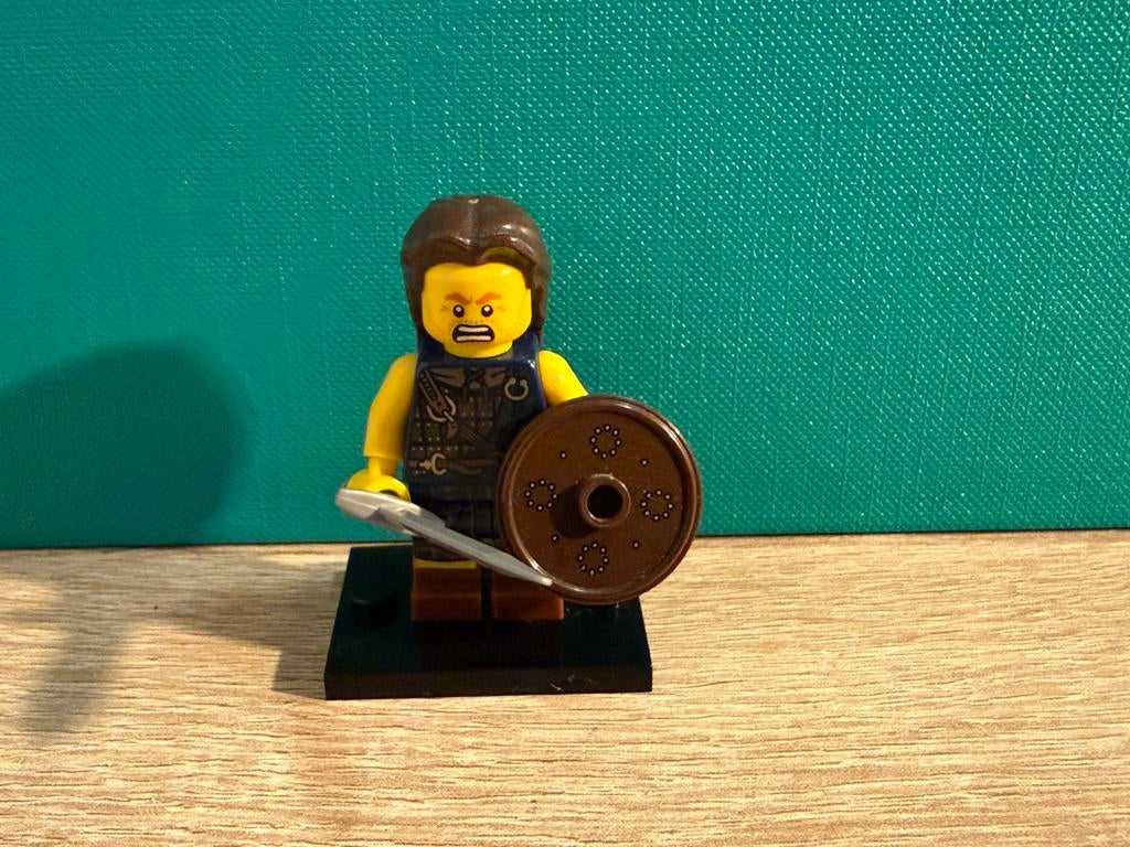LEGO CMF Serie 6: Highland Battler, Ophalen of Verzenden, Zo goed als nieuw, Complete set, Lego