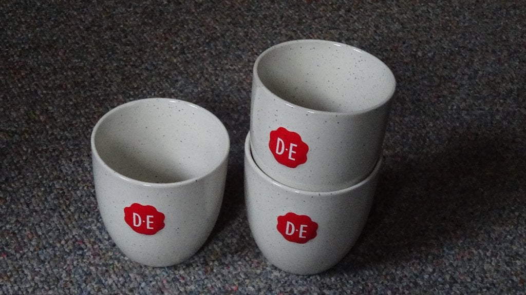 3 Koffiekopjes Van Douwe Egberts Van Aardewerk., Overige merken, Ophalen of Verzenden, Zo goed als nieuw, Overige stijlen