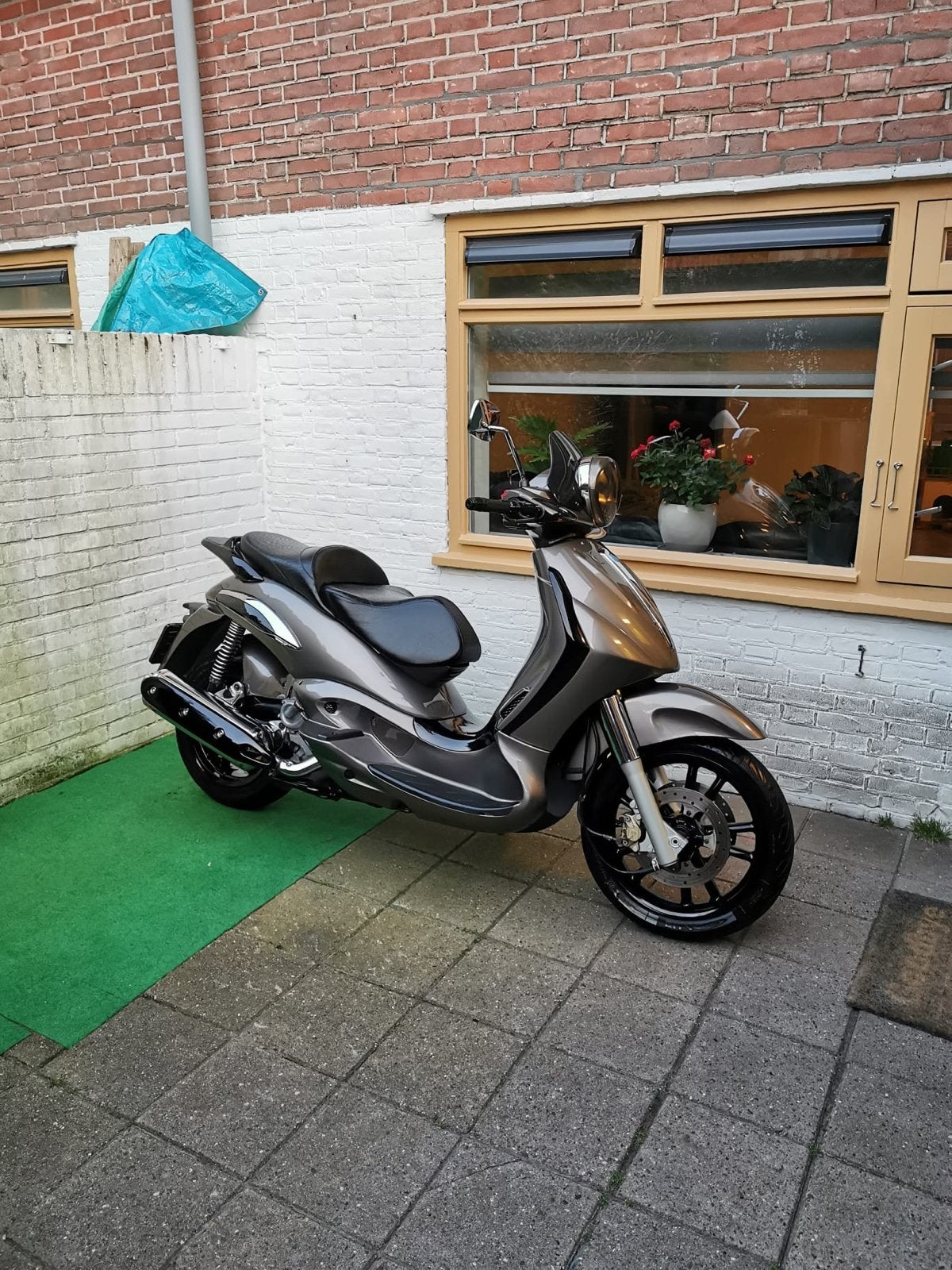 Piaggio Beverly 500- Stijlvolle en betrouwbare motorscooter, Motoren, Motoren | Piaggio, Particulier, Scooter, Ophalen of Verzenden