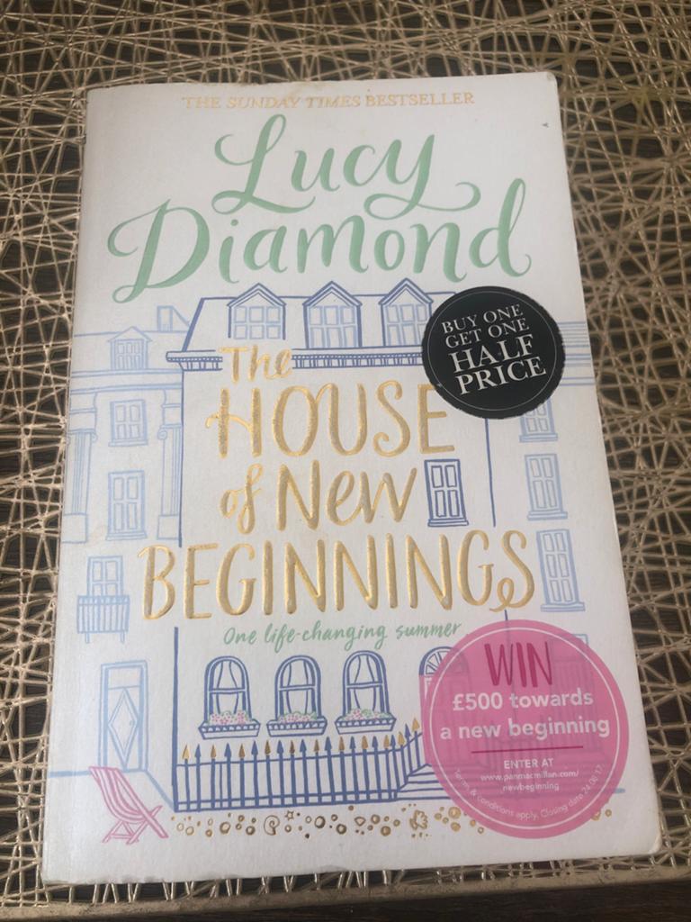 The House of New Beginnings - Lucy Diamond, Boeken, Ophalen of Verzenden, Gelezen, Europa overig
