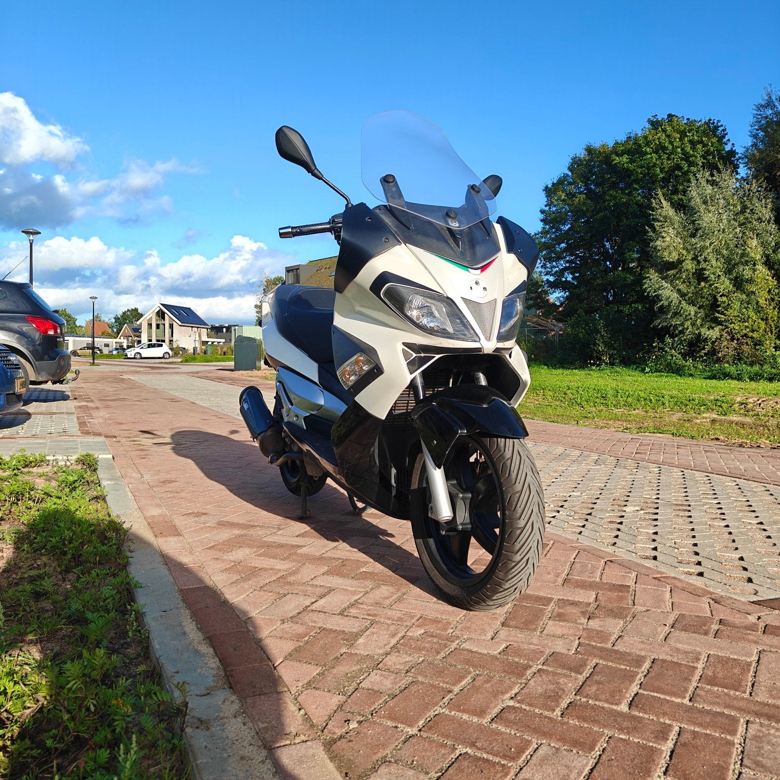 Aprilia SR Max 300 - Technisch Perfect met Mivv Uitlaat, Ophalen, Gebruikt, Overige modellen, 300 cc