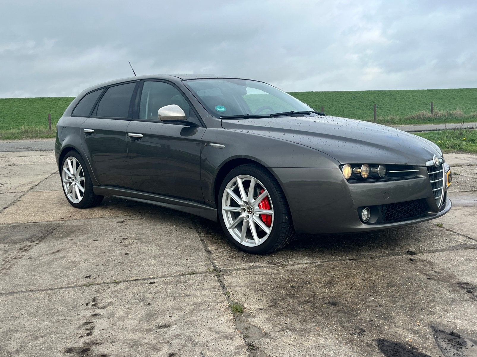 Alfa Romeo 159 2.2 JTS SW 2006 zilver grijs, Auto's, Voorwielaandrijving, 4 cilinders, Stationwagon, Handgeschakeld