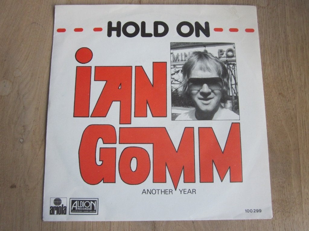 Ian Gomm - Hold on, Verzenden, 7 inch, Zo goed als nieuw, Pop