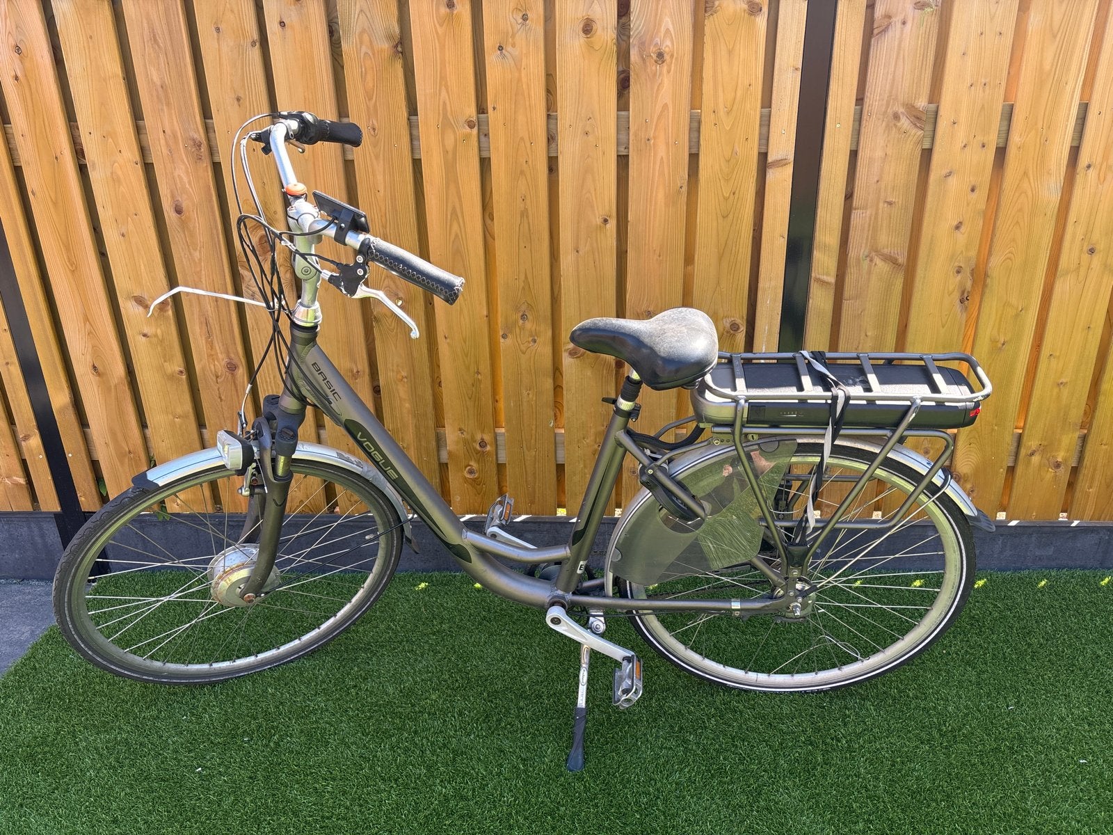 Basic Vogue elektrische fiets - Gebruikt, Gebruikt, 51 tot 55 cm, 30 tot 50 km per accu, Ophalen