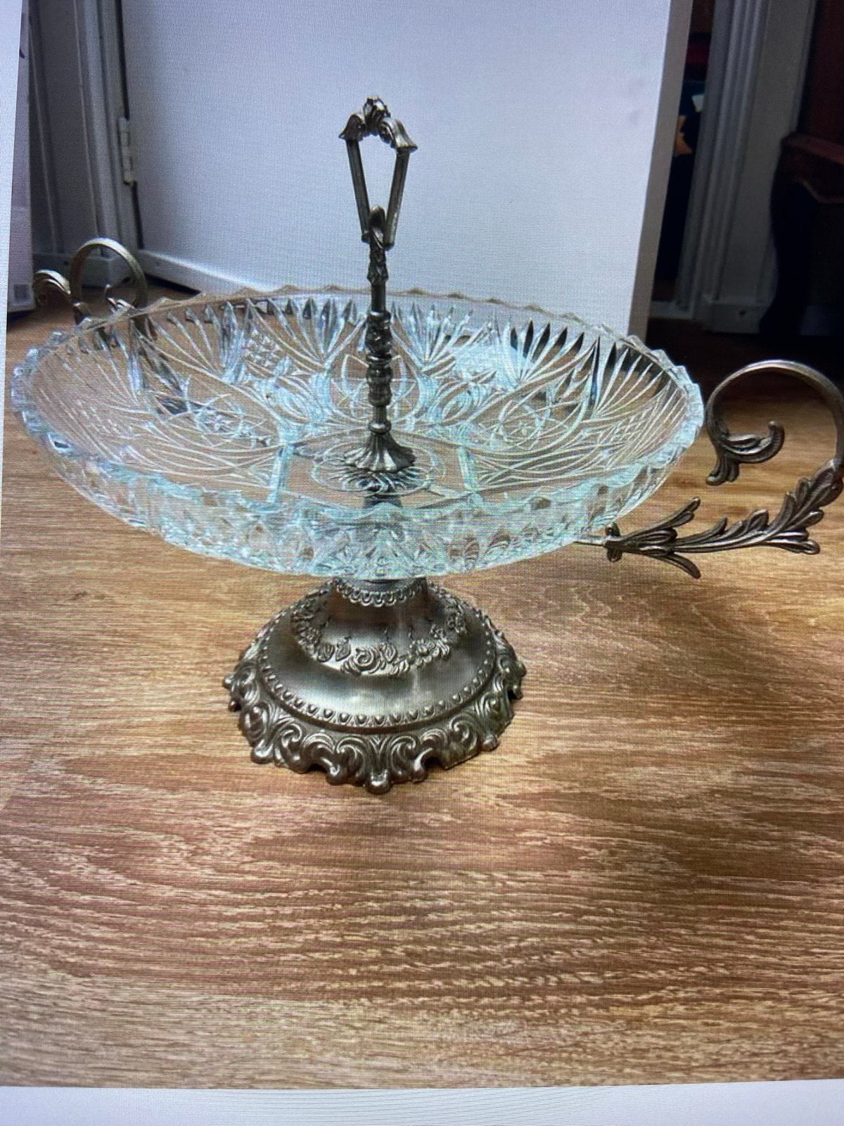 Vintage glazen Fruitschaal met Metalen Voet, Antiek en Kunst, Antiek | Glas en Kristal, Ophalen