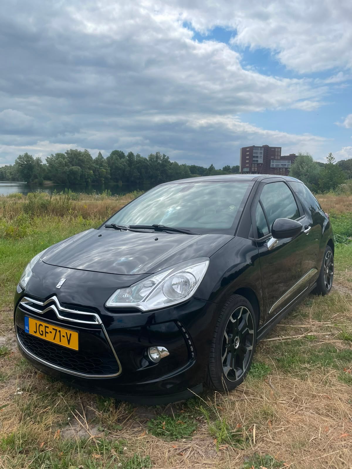 Citroën DS3 1.6 VTI 88KW 2014 Zwart, Voorwielaandrijving, 4 cilinders, Zwart, Handgeschakeld
