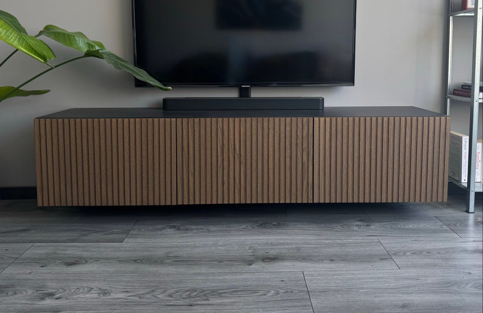 Ikea Besta tv-meubel gebeitst eiken fineer, Ophalen, 150 tot 200 cm, Zo goed als nieuw, Minder dan 100 cm
