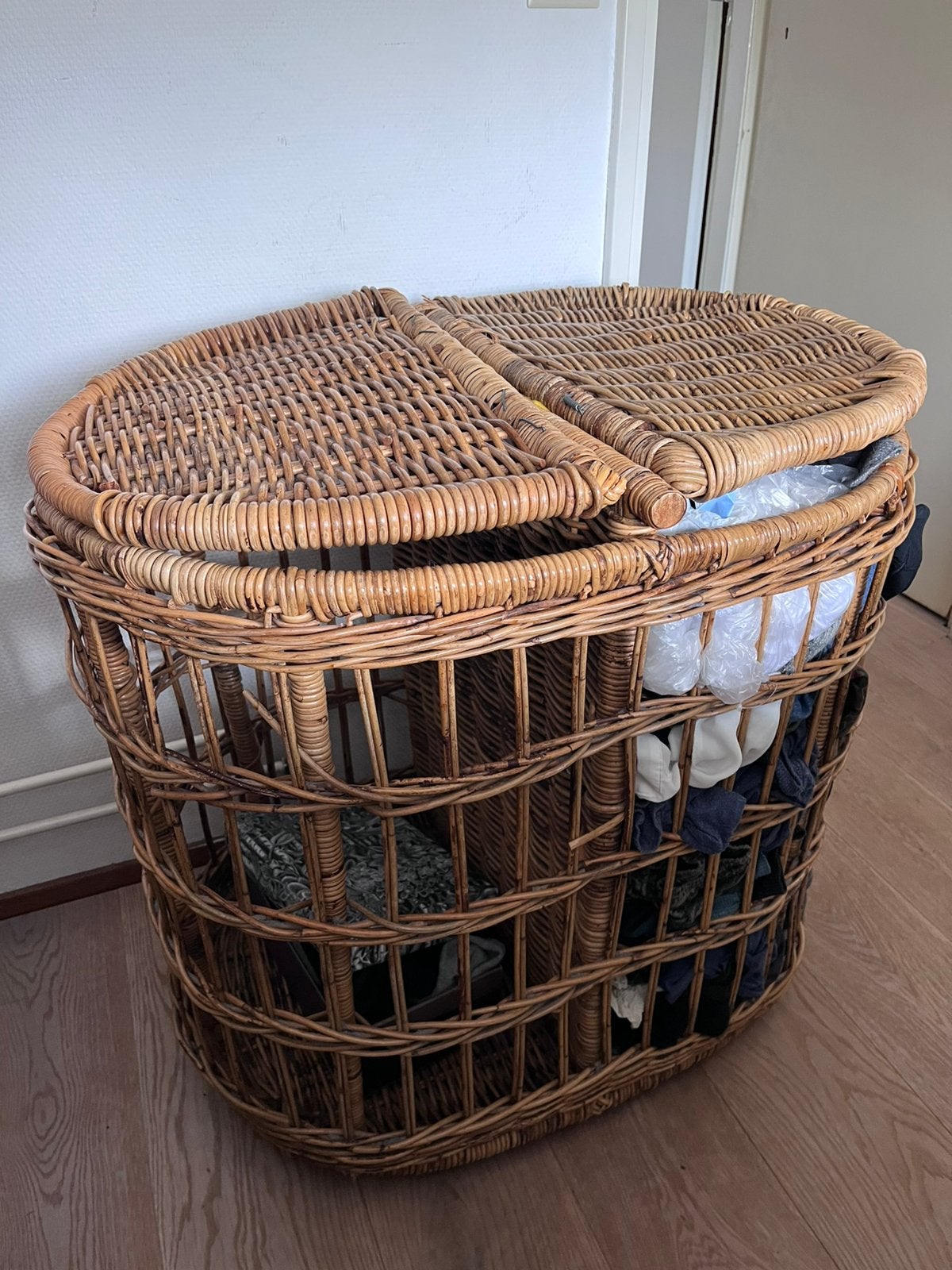 Wasmand stevig rotan, Ophalen, Zo goed als nieuw, Rond, Riet