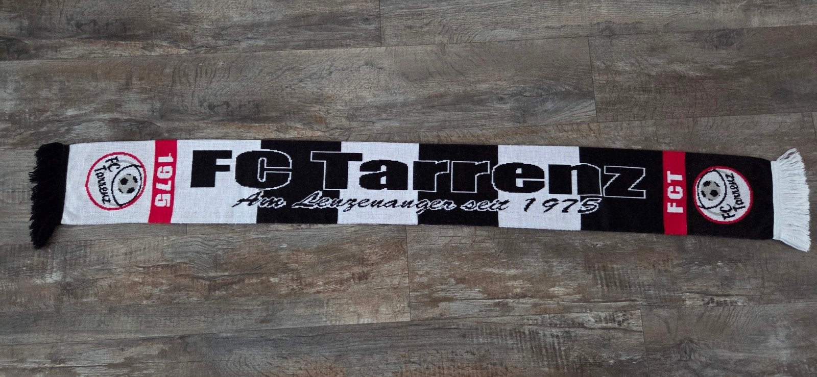 Sjaal FC Tarrenz, Verzamelen, Sportartikelen en Voetbal, Ophalen of Verzenden, Zo goed als nieuw, Buitenlandse clubs, Vaantje of Sjaal