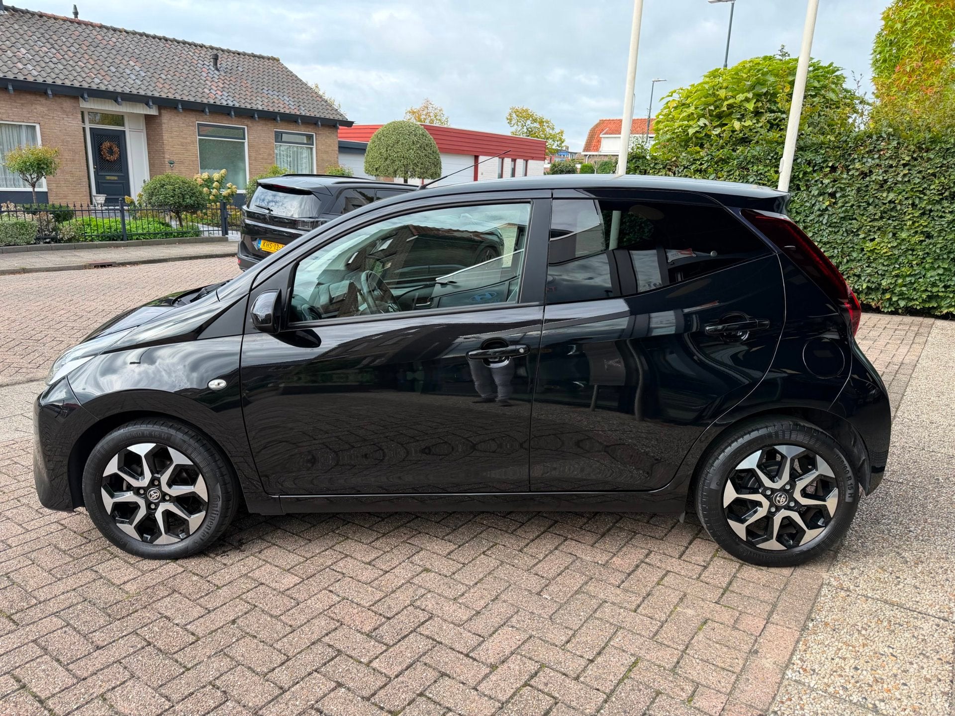 Toyota Aygo 1.0 VVT-i x-joy|Navi|Camera|Dealer Onderhouden|1, Voorwielaandrijving, Dealer onderhouden, Gebruikt, Met garantie (alle)