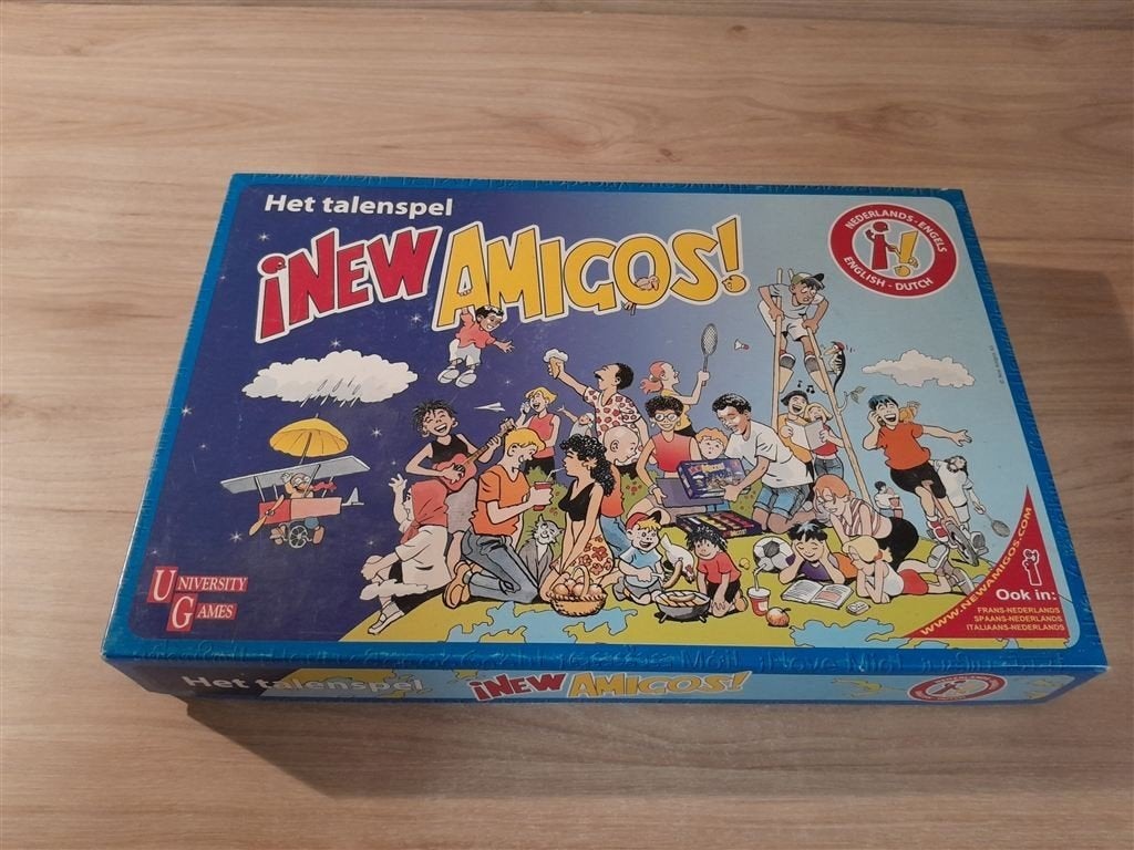 New Amigos - Het talenspel - Engels - Nederlands - s5862, Hobby en Vrije tijd, Gezelschapsspellen | Bordspellen, Verzenden, Zo goed als nieuw