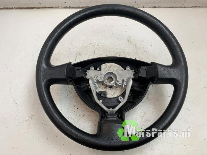 Stuurwiel van een Nissan Micra