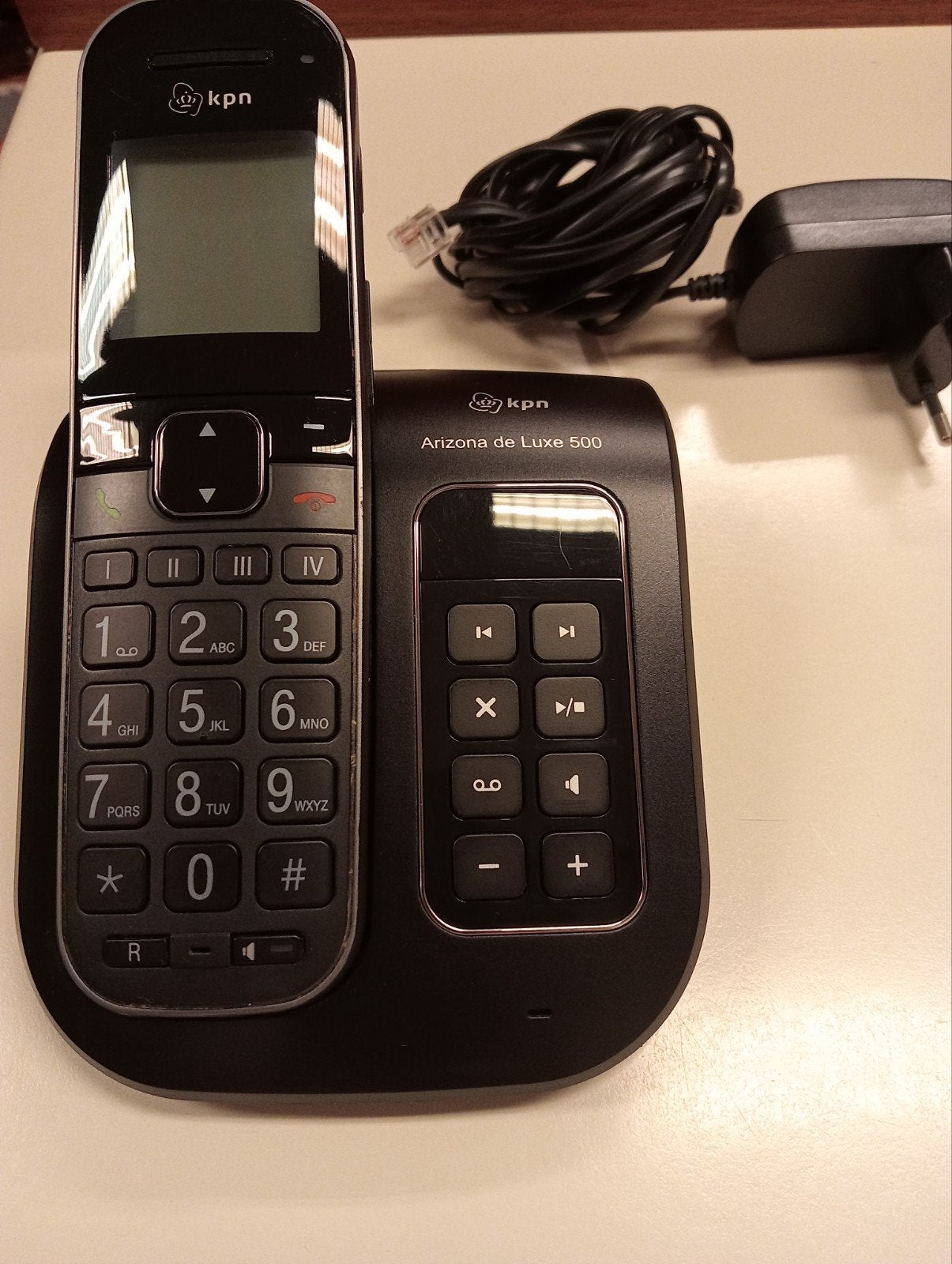 KPN Arizona de Luxe 500 draadloze huistelefoon, Telecommunicatie, Vaste telefoons | Handsets en Draadloos, 1 handset, Maanplein 100, 2516 CK Den Haag