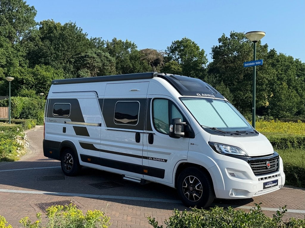 Twin Supreme 640  SLB-1e Eig.-Enkele bedden-Zgan-Lage kmst, Buscamper of Camperbus, 6 tot 7 meter, Bedrijf, Diesel
