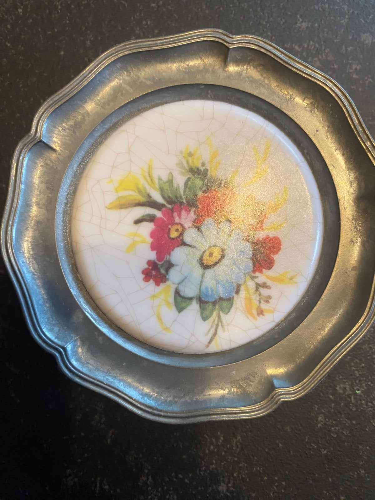 Set van 6 vintage tinnen onderzetters met bloemen (keramiek), Antiek en Kunst, Antiek | Tin, Ophalen