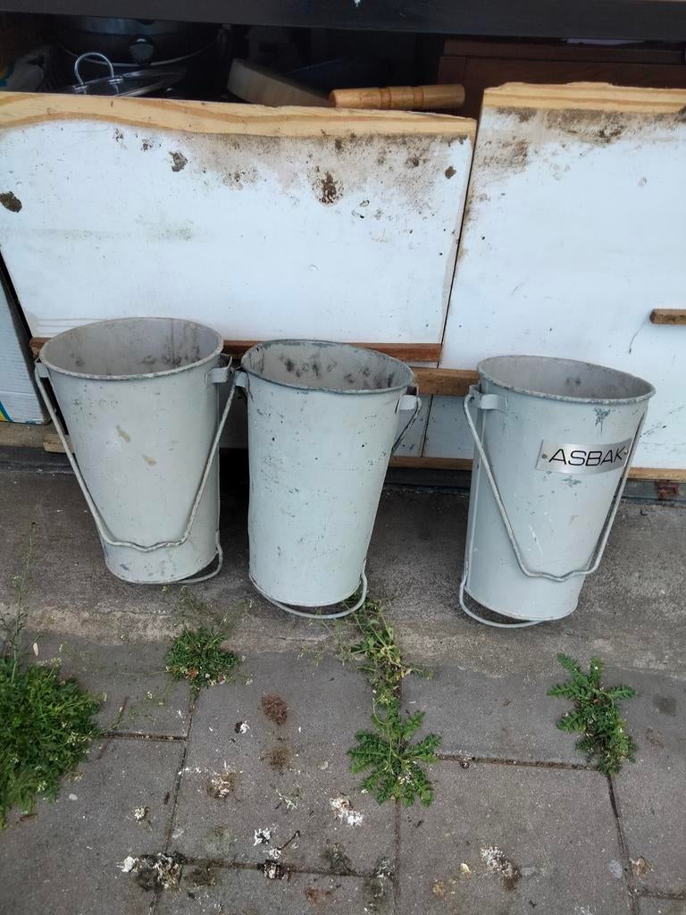 Set van 3 vintage metalen plantenbakken / asbakken, Tuin en Terras, Ophalen, Gebruikt, Minder dan 30 cm, Minder dan 60 cm