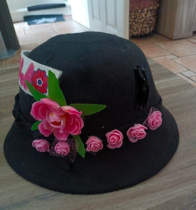 Zwarte Vastelaovend hoed, maat 57, Kleding | Dames, Ophalen of Verzenden, Gedragen, Carnaval, Accessoires
