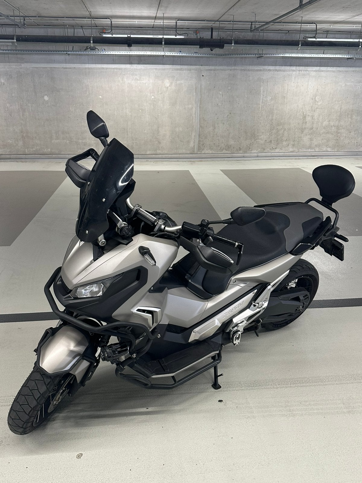 Honda X-ADV 750 met G-knop & Akrapovic Full Opties, Ophalen