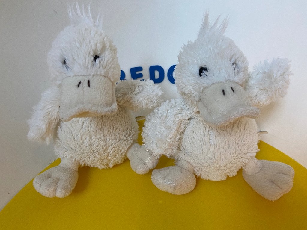 K4497 Anna club plush eend eendje wit zittend 2x, Ophalen of Verzenden, Zo goed als nieuw, Eend