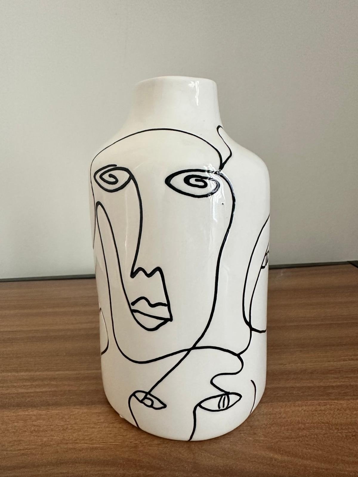 Vaasje zwart/wit met gezichten, Ophalen, Wit