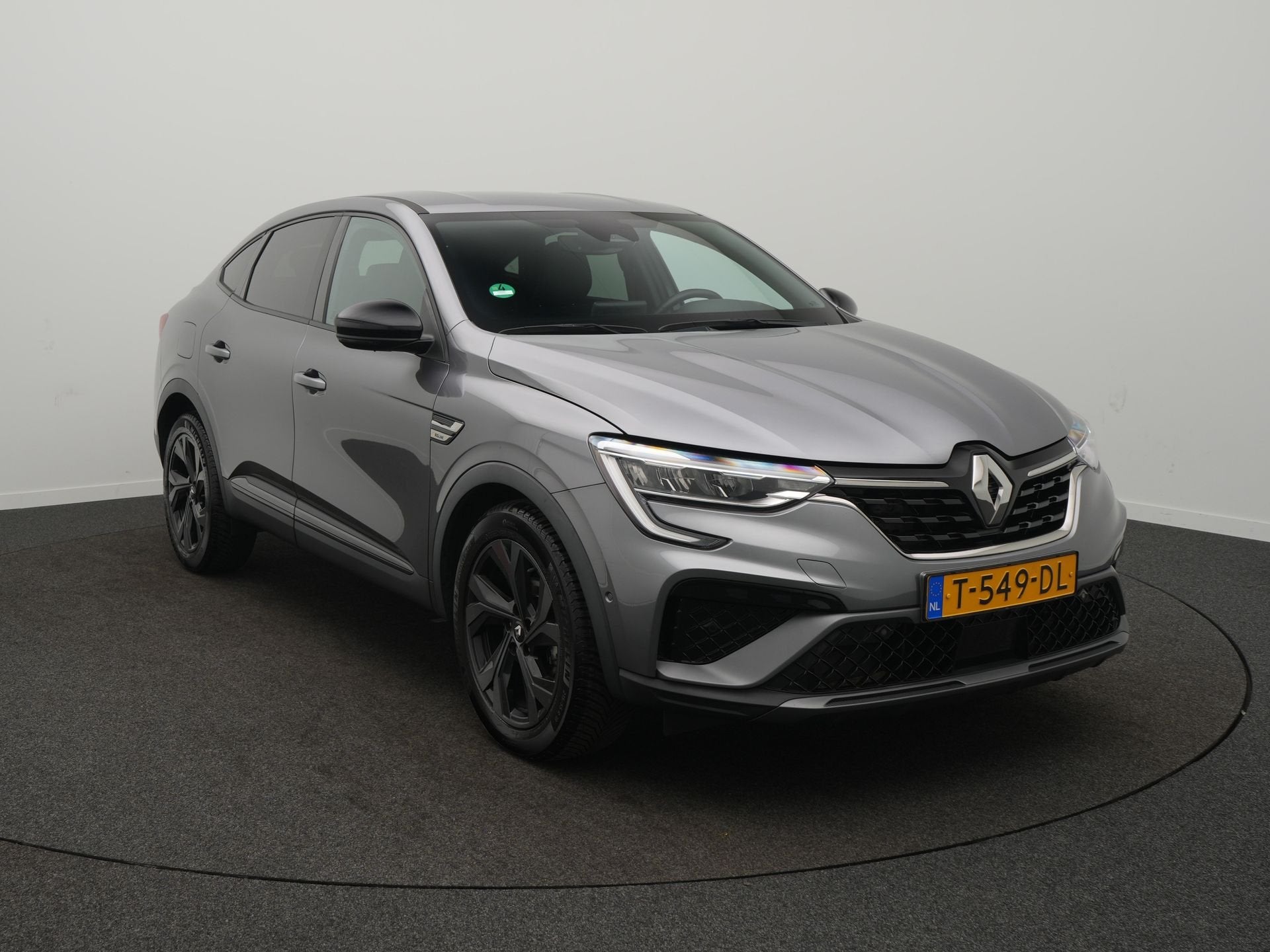 Renault Arkana 1.3 Mild Hybrid 160 R.S. Line - RIJKLAARPRIJS, Auto's, Gebruikt, 4 cilinders, Bedrijf, 1322 kg