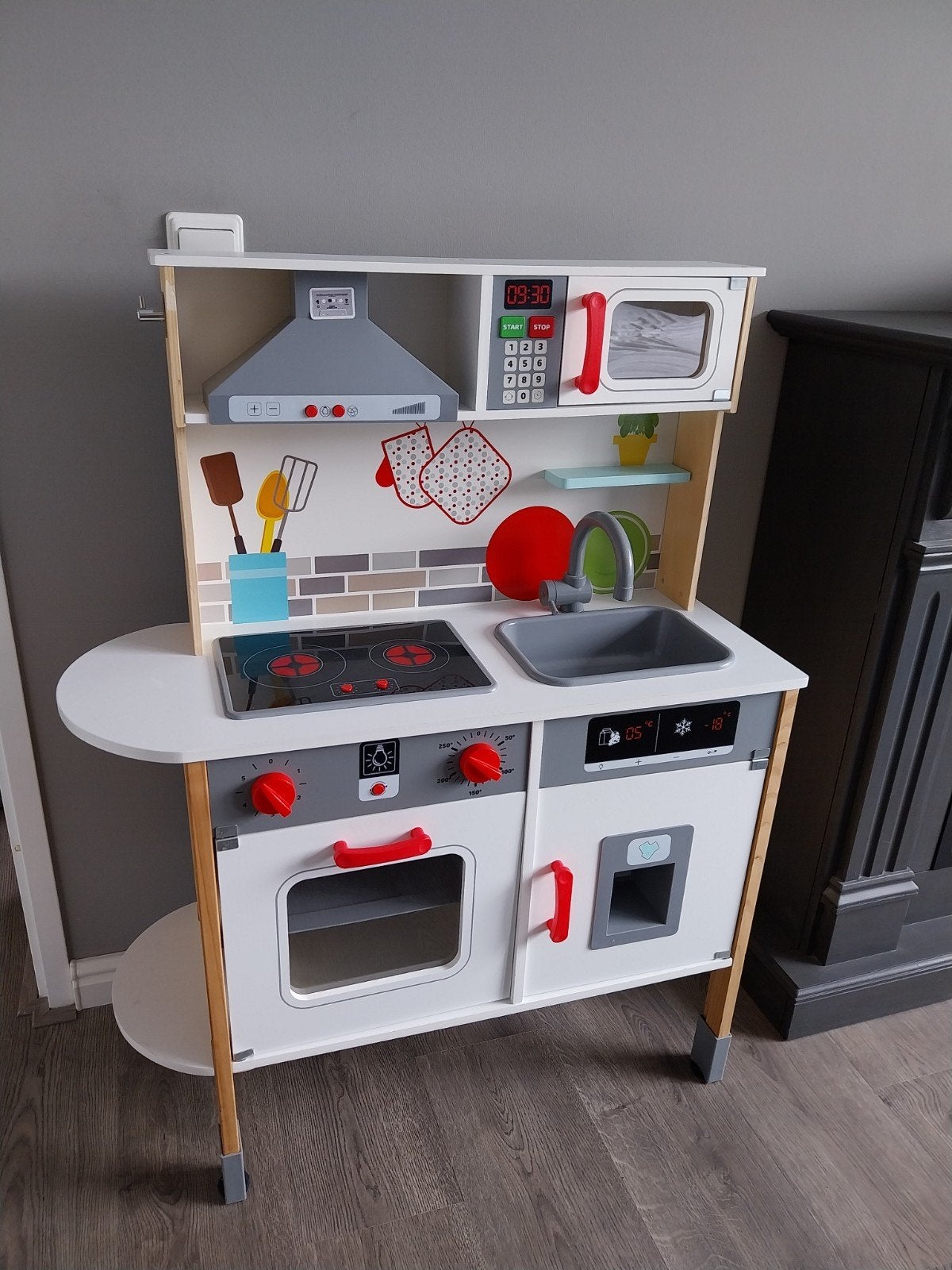Houten kinderkeuken met licht en geluid, Ophalen, Gebruikt, Knutselen, Met licht