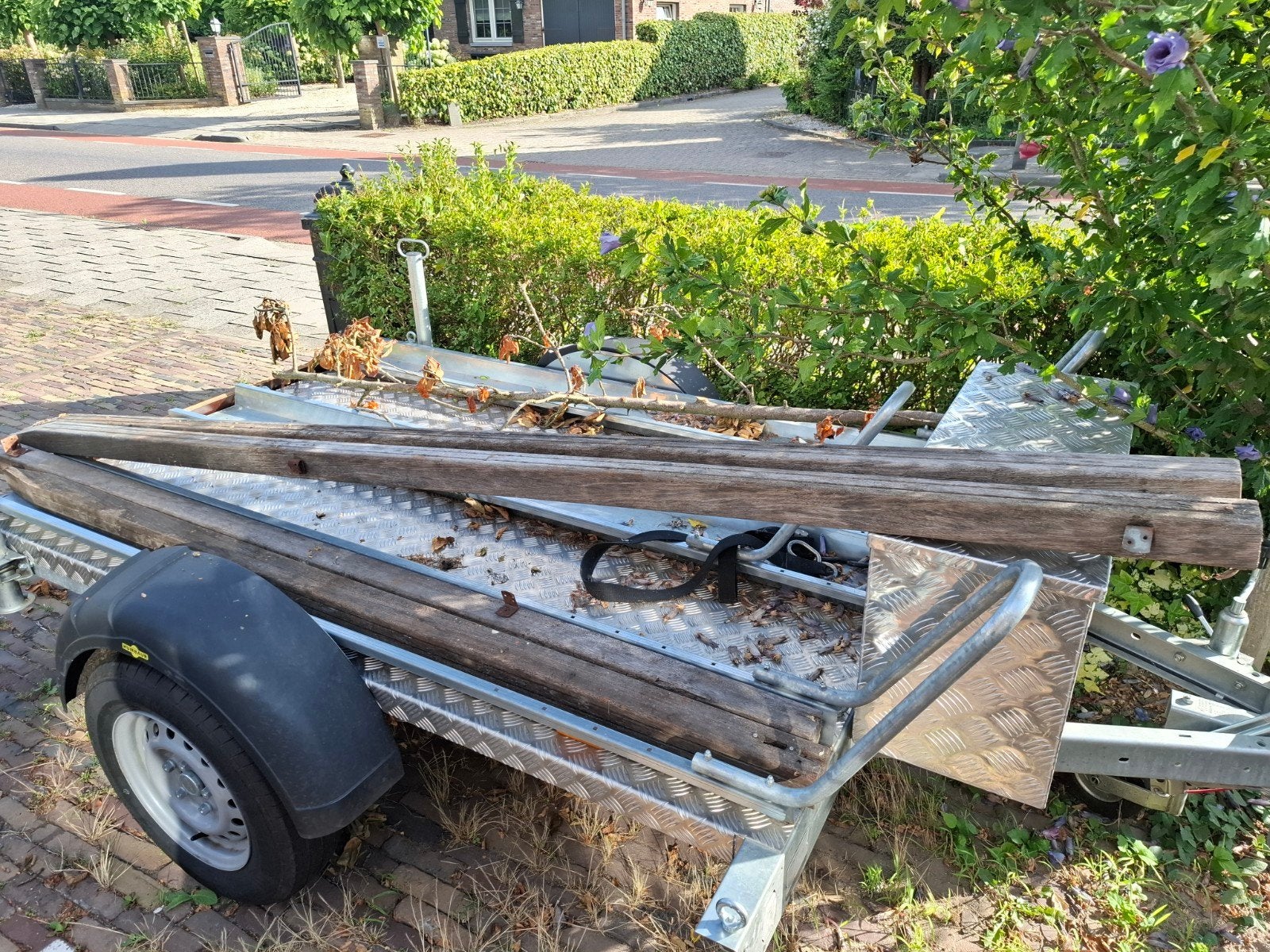 4 hardhouten schuttingpalen, Tuin en Terras, Ophalen, Gebruikt, 250 cm of meer, Planken