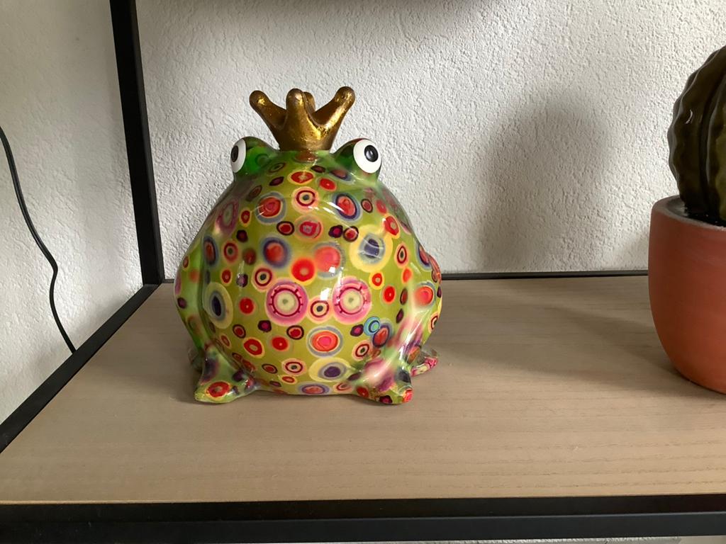 Pomme Pidou spaarpot kikker met kroon groot, Verzamelen, Spaarpotten, Ophalen of Verzenden, Zo goed als nieuw, Steen, Aardewerk of Keramiek