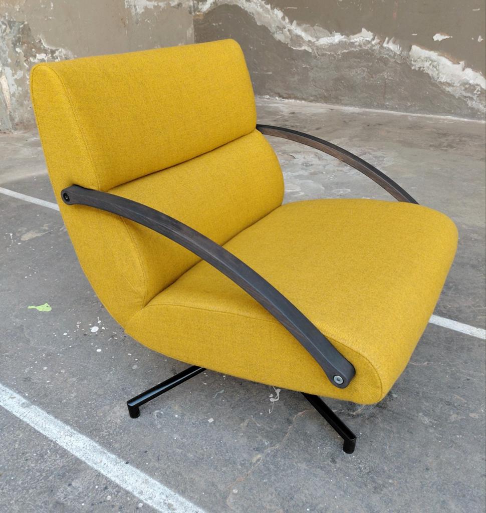 Harvink Focus draaifauteuil | Ploegwool geel | Refurbished, Huis en Inrichting, Fauteuils, Info@andriesign.nl, 75 tot 100 cm, Ophalen of Verzenden