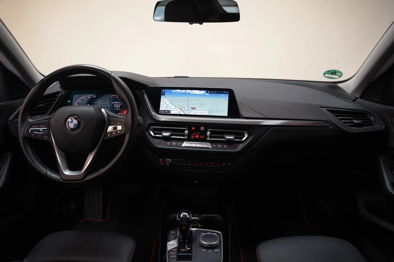 Foto 4 van BMW 2 Serie Gran Coupe 218i High Executive Sport Aut. [ Pano