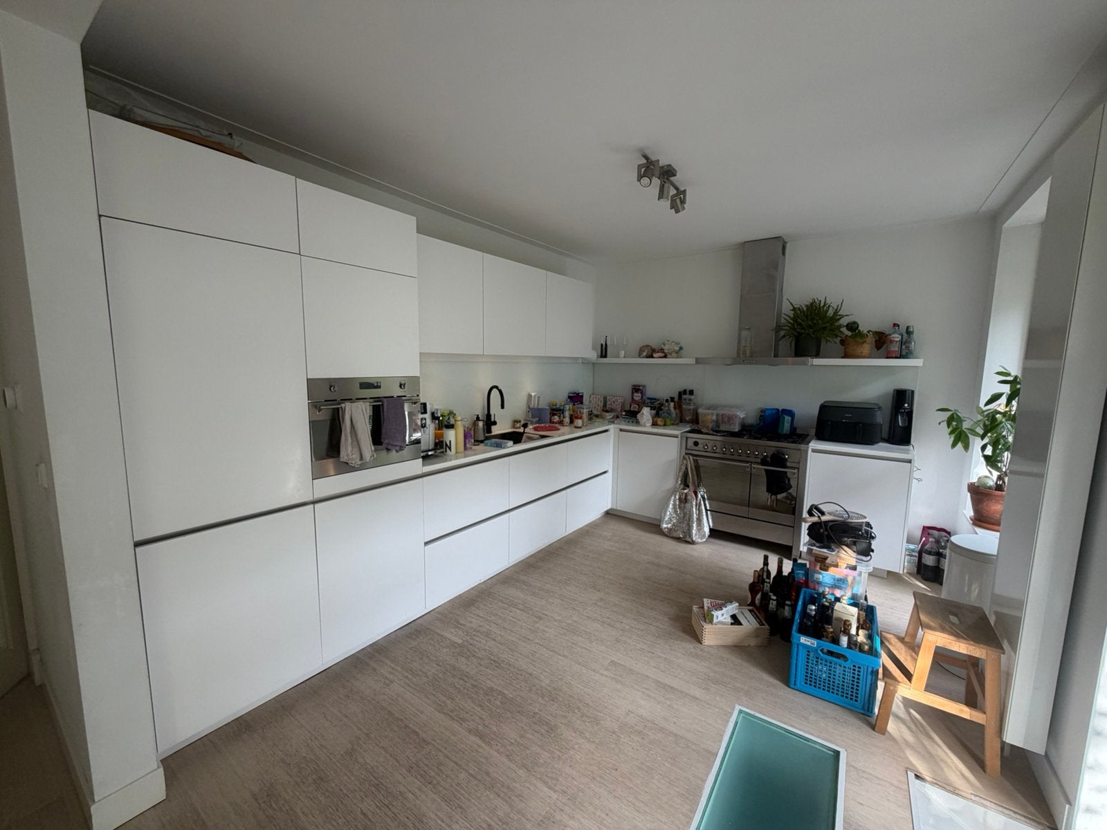 Moderne keuken (zelf ophalen en verwijderen), Ophalen, Zo goed als nieuw