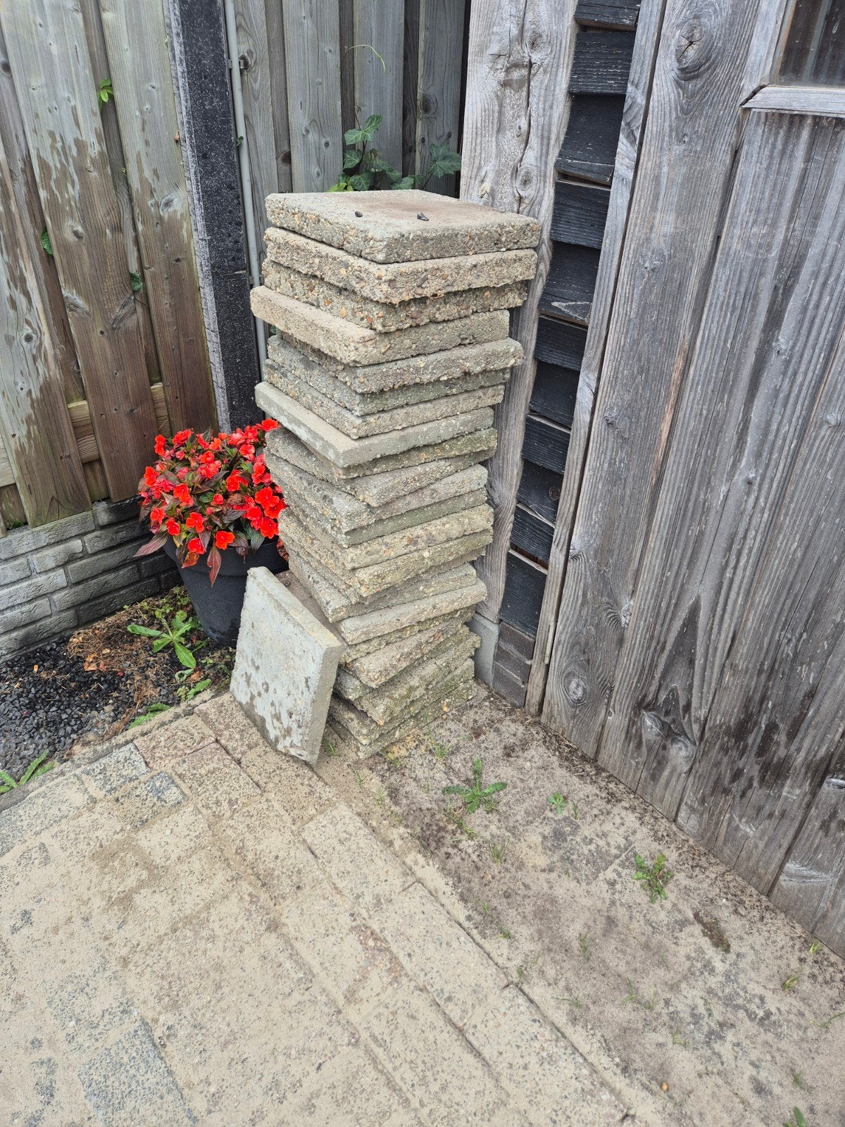 Gebruikte betontegels voor terras of pad, Tuin en Terras, Ophalen, Gebruikt, 5 tot 10 m², Beton