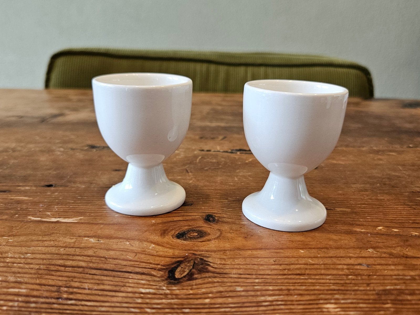2 Wedgwood Traditional Plain eierdoppen, Ophalen of Verzenden, Zo goed als nieuw, Porselein