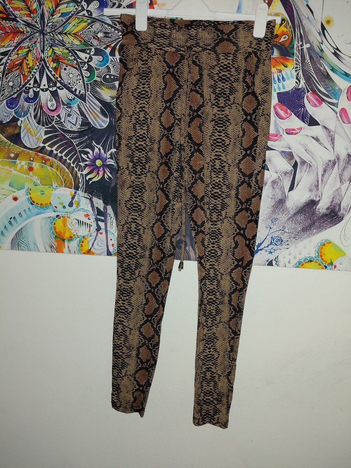 My Pashion travelstof broek met slangenprint - maat XXS, Kleding | Dames, Broeken en Pantalons, Bruin, Ophalen of Verzenden, Zo goed als nieuw