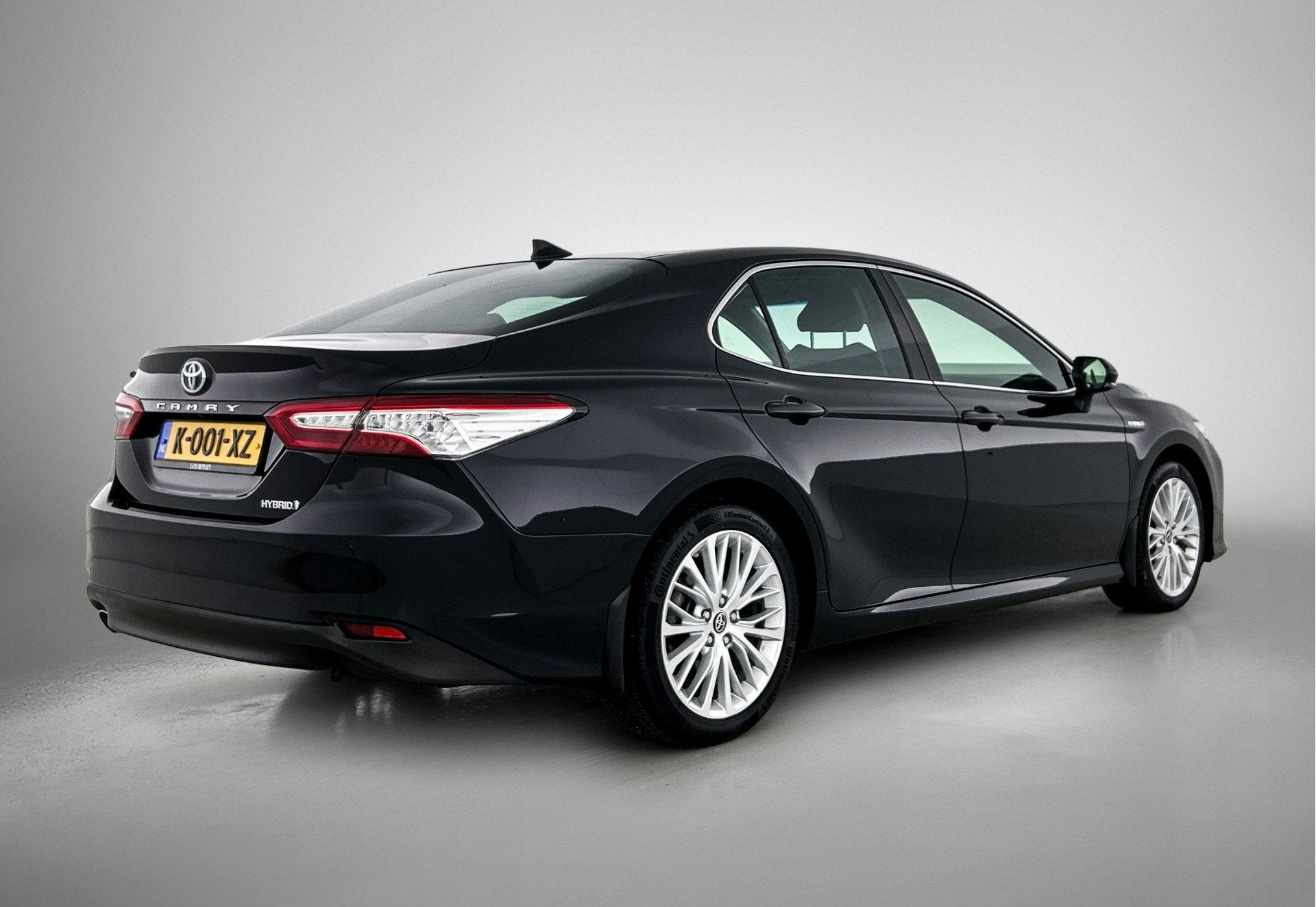 Toyota Camry 2.5 Hybrid Premium | Navigatie | Airco | Stoelv, Auto's, Gebruikt, 4 cilinders, Bedrijf, Te koop