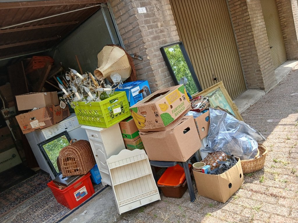 GARAGE vol Huishoudelijke spullen, Diversen, Ophalen