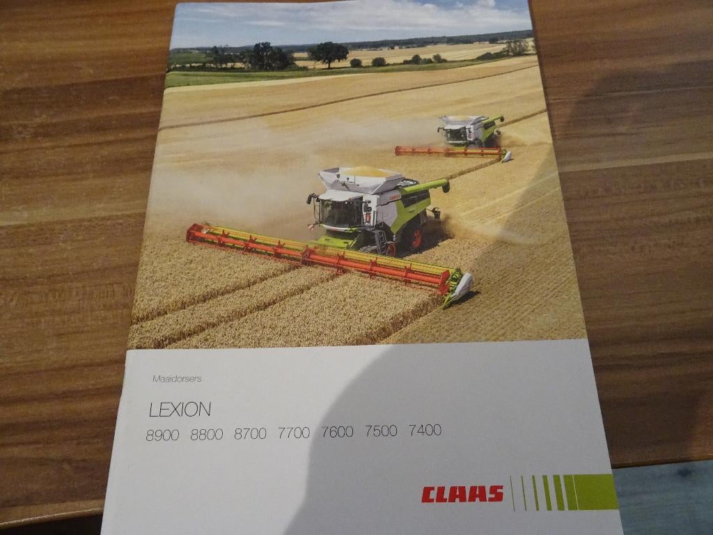 Claas Lexion 8900 tot 7400 Maaidorsers folder, Boeken, Catalogussen en Folders, Ophalen of Verzenden, Nieuw, Folder
