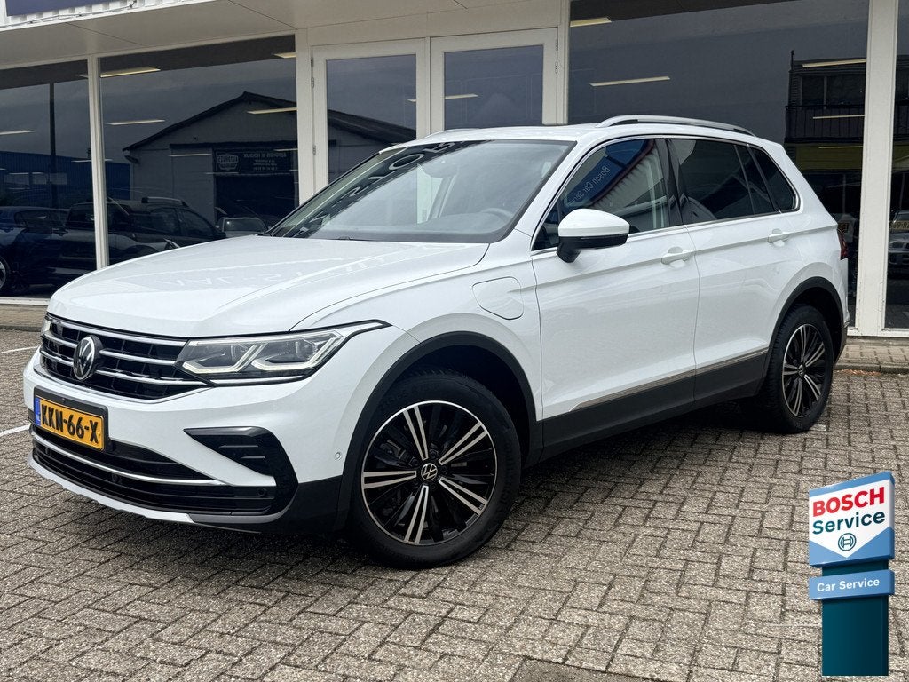 Volkswagen Tiguan 1.4 TSI eHybrid Elegance Business+ | Trekh, Auto's, Volkswagen, 1716 kg, 4 cilinders, Alcantara, Wit