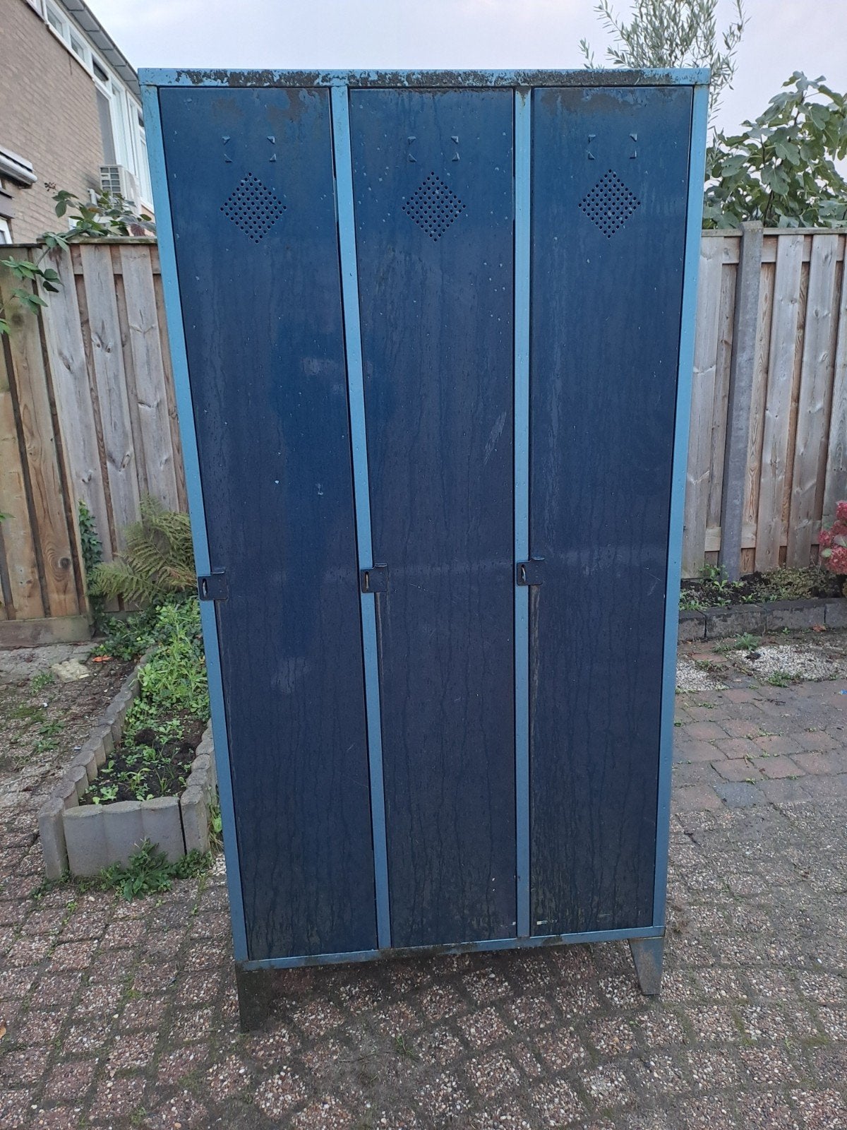 Vintage metalen locker - 3 deuren, Ophalen, Gebruikt, Industrieel