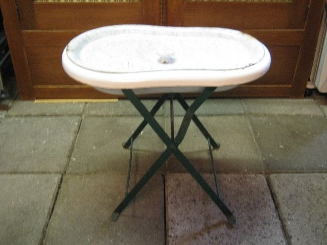 wit/blauw generfd emaille bidet op standaard 30x48H41cm, Antiek en Kunst, Ophalen