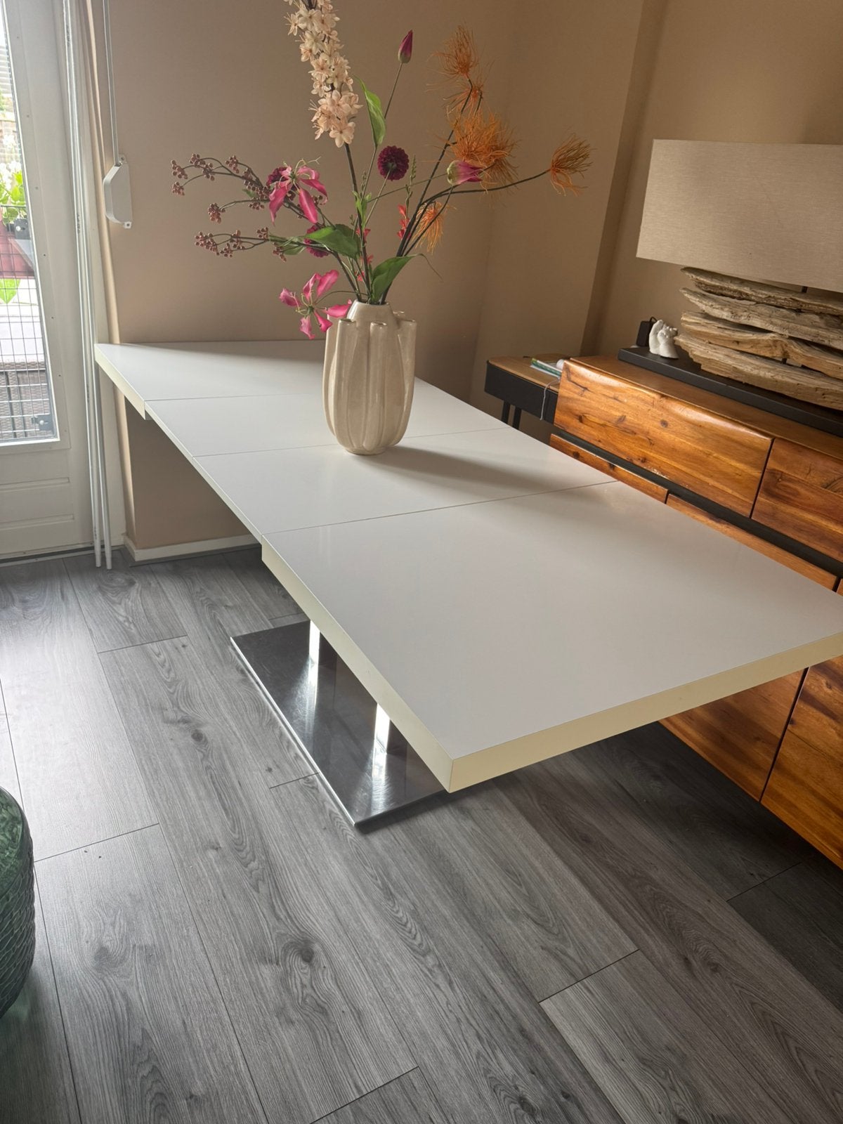 Mooie uitschuifbare eettafel met een modern Italiaans design, Ophalen, Gebruikt, Wit, Overige typen