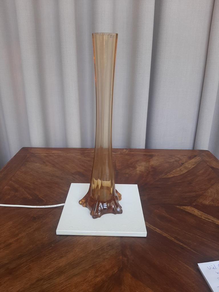 Amberkleurig glazen soliflore vaasje, Ophalen