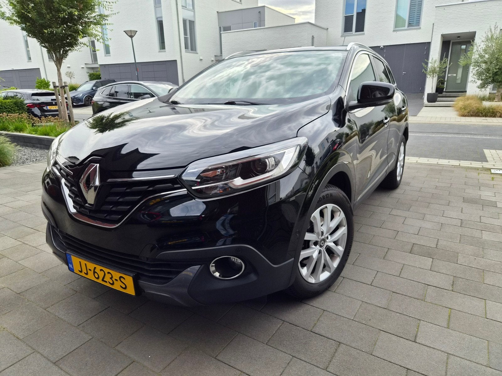 Renault Kadjar 1.2 TCE 2016 Dealer onderhouden, Auto's, Voorwielaandrijving, Kadjar, 1281 kg, Zwart