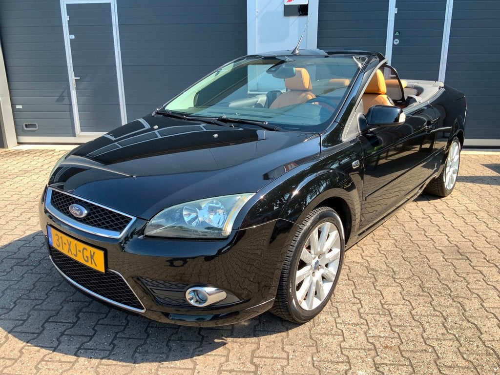 Ford Focus Coupé-Cabriolet 2.0-16V Titanium APK 7-2027, Auto's, Ford, Bedrijf, Te koop, Focus, ABS, Airbags, Airconditioning, Automatische klimaatregeling
