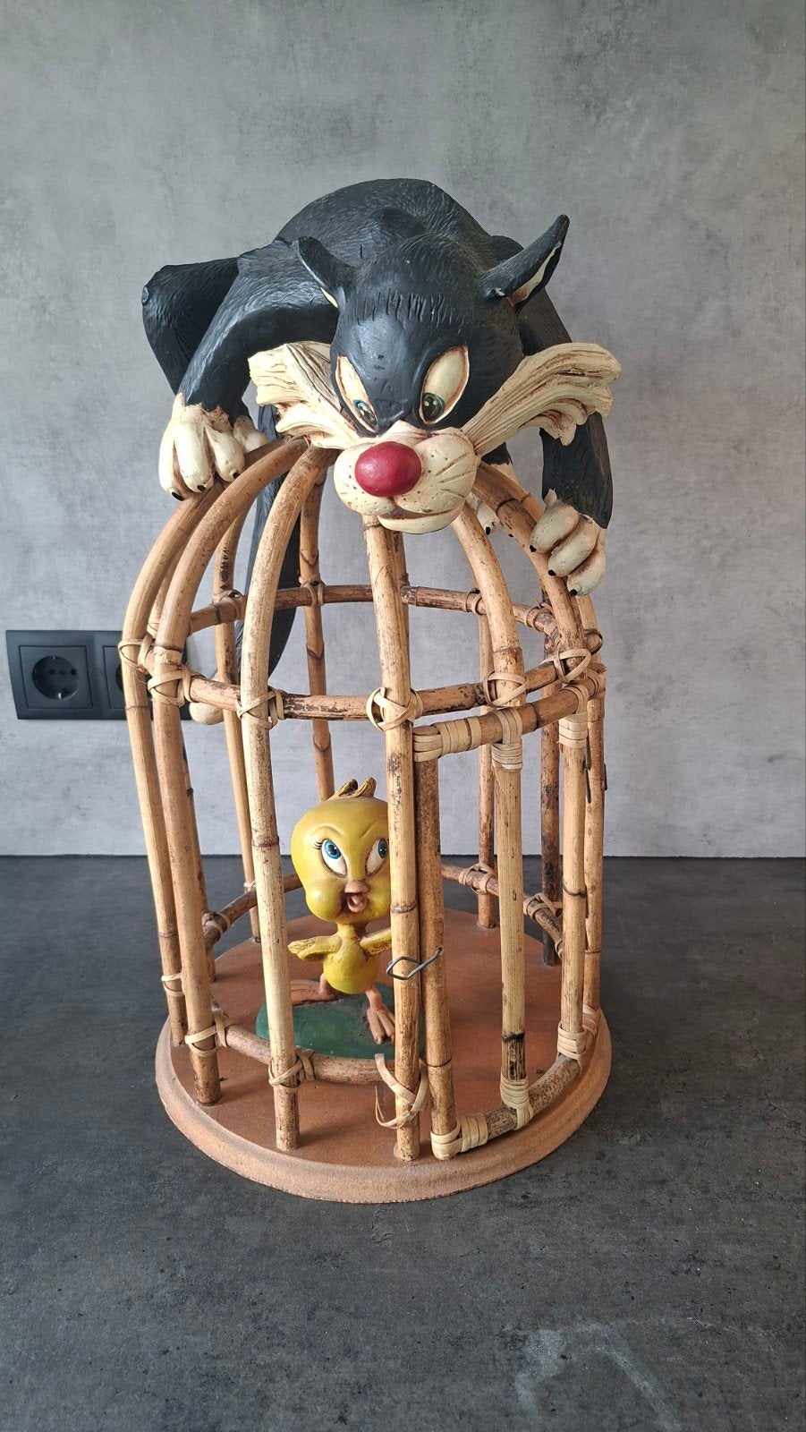 Sylvester en Tweety beeldje in bamboe kooi, Ophalen of Verzenden, Gebruikt
