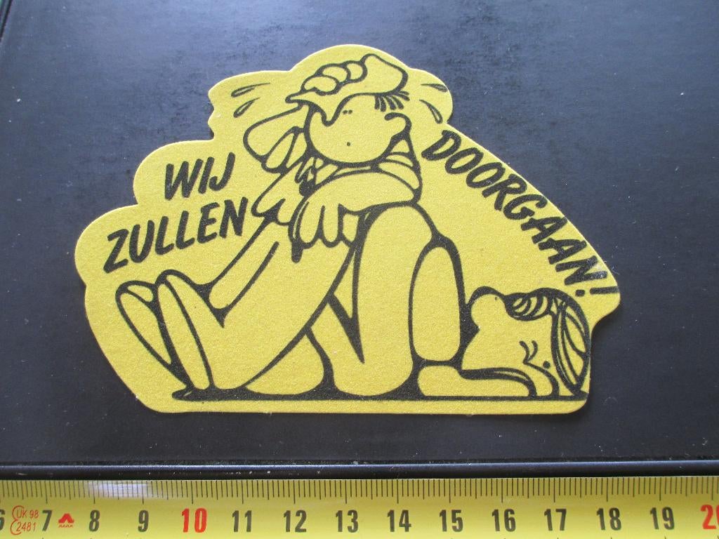 sticker VILT Carnaval Wij zullen doorgaan !, Ophalen, Zo goed als nieuw