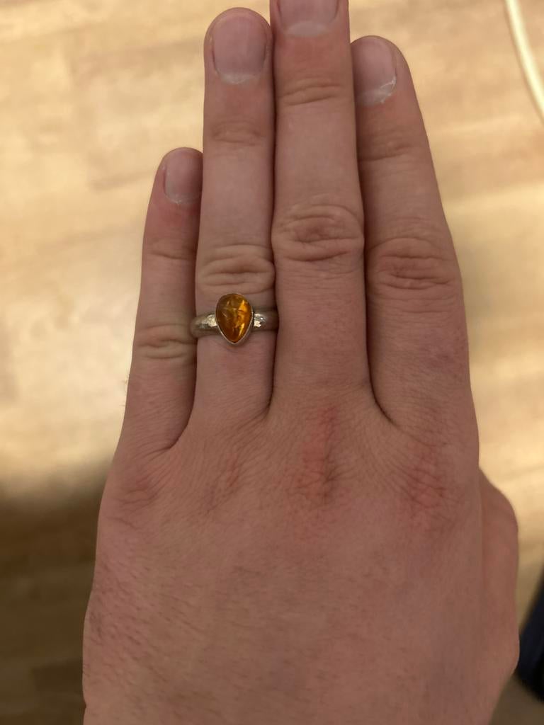 Zilveren ring met oranje edelsteen, Sieraden, Tassen en Uiterlijk, Ringen, 18 tot 19, Gebruikt, Oranje, Ophalen of Verzenden