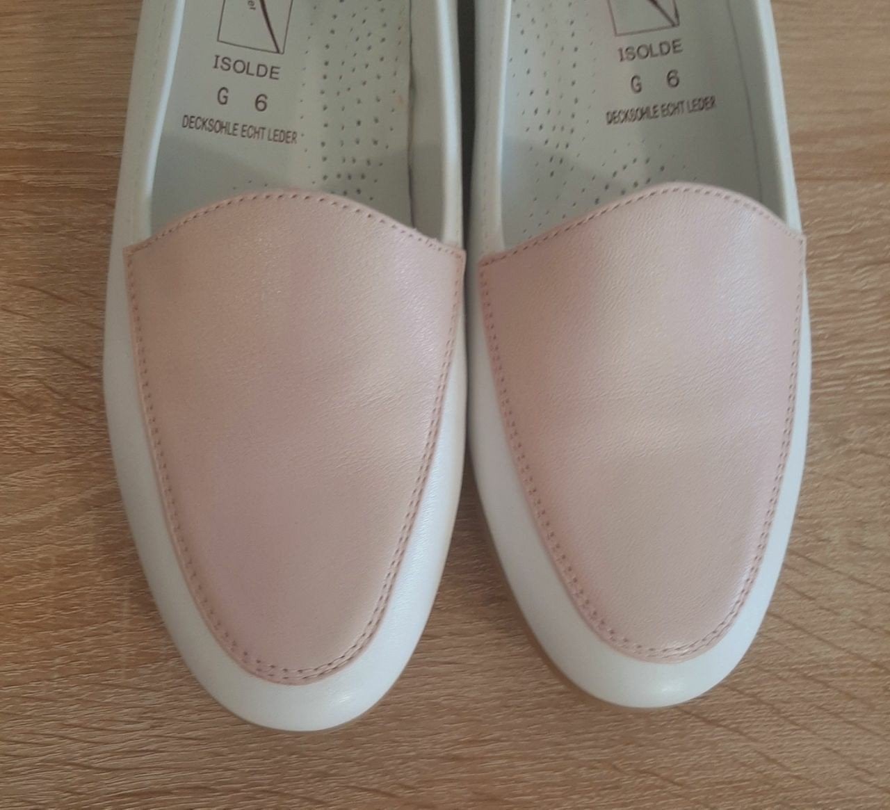 Damesloafers, instappers. Nieuw., Kleding | Dames, Nieuw, Ophalen of Verzenden, Wit, Instappers